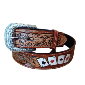 Cinto Masculino em Couro com detalhes  em carta